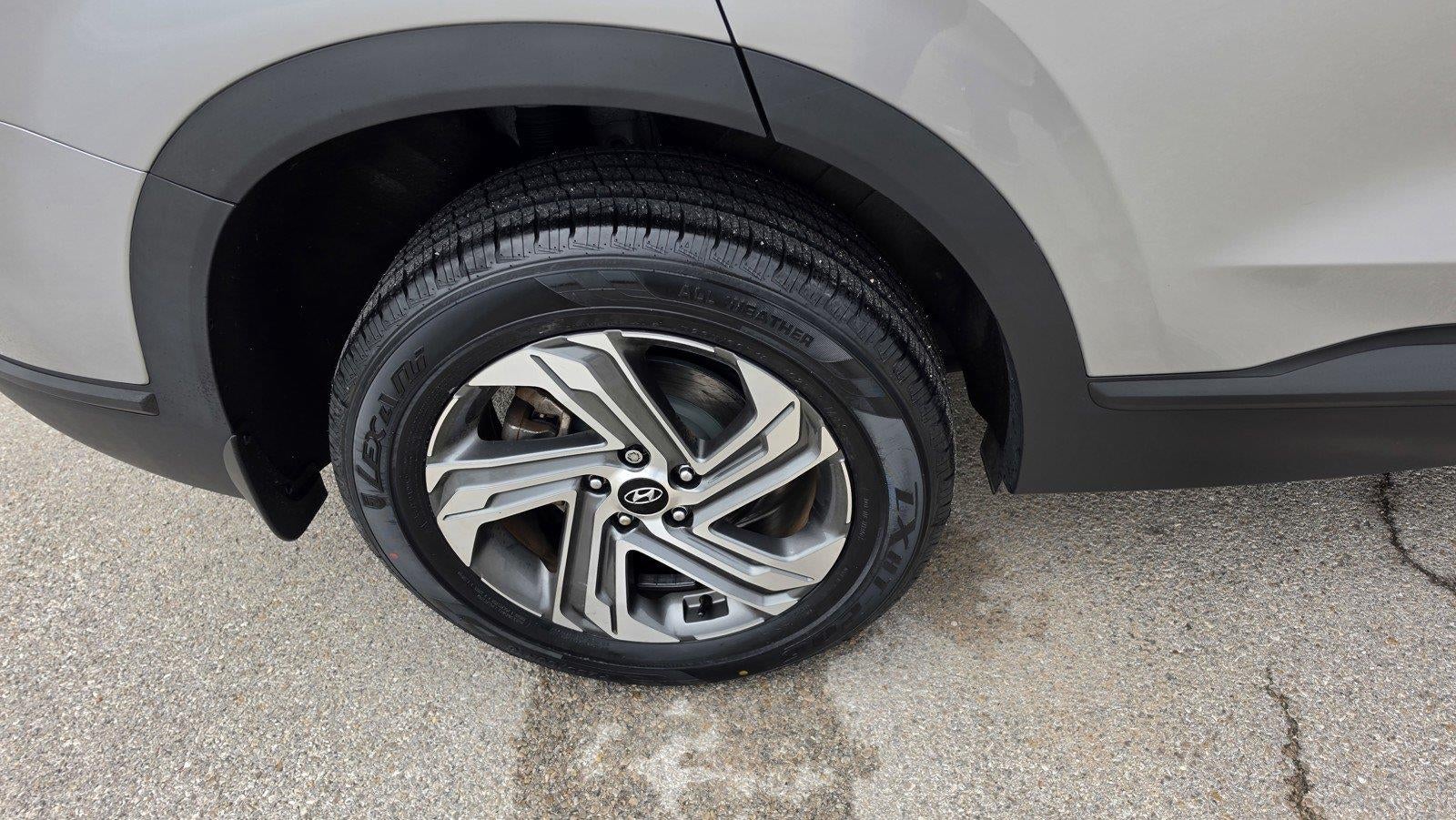 2023 Hyundai Santa Fe SE