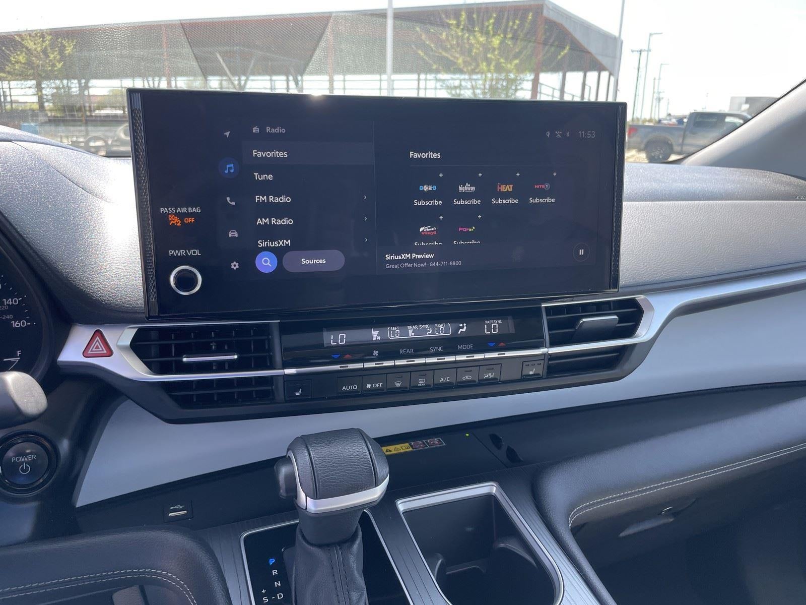 2025 Toyota Sienna XLE