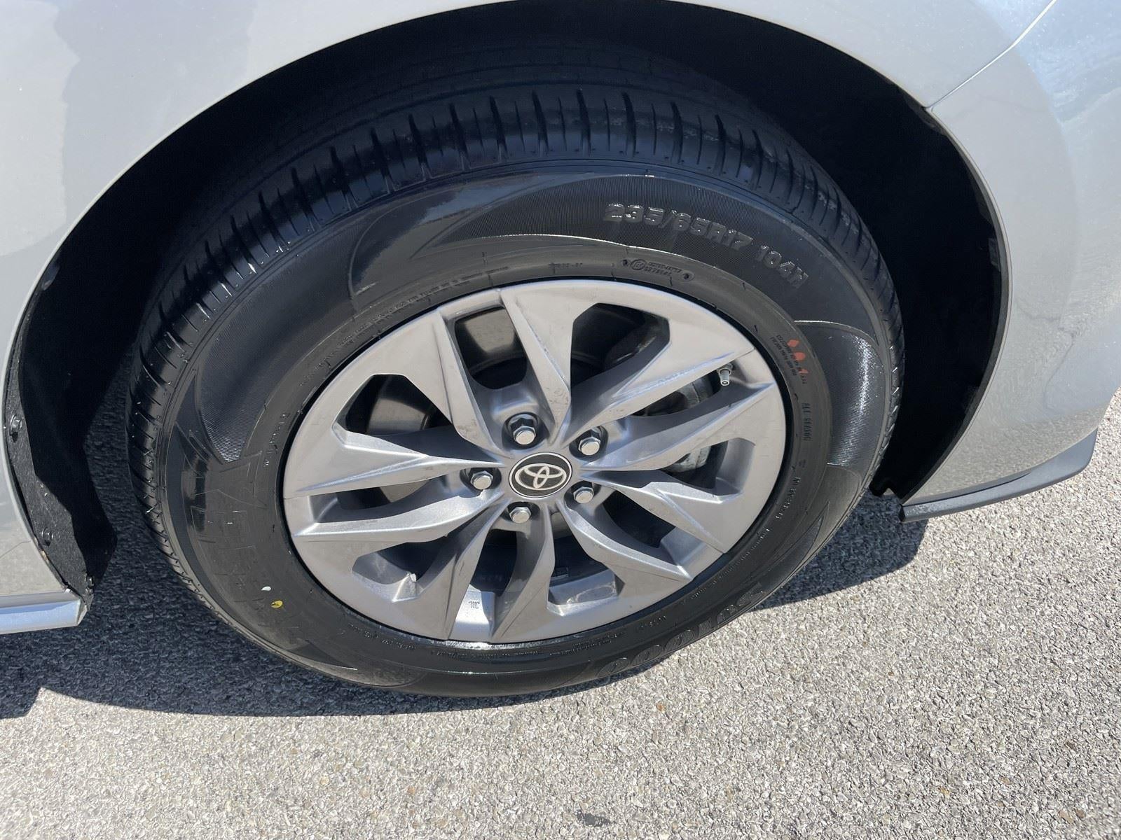 2025 Toyota Sienna XLE