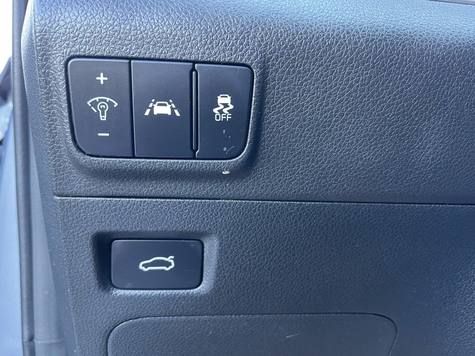 2022 Kia K5 LX