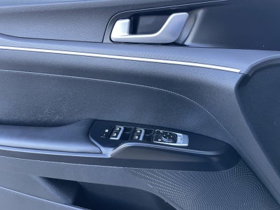 2022 Kia K5 LX