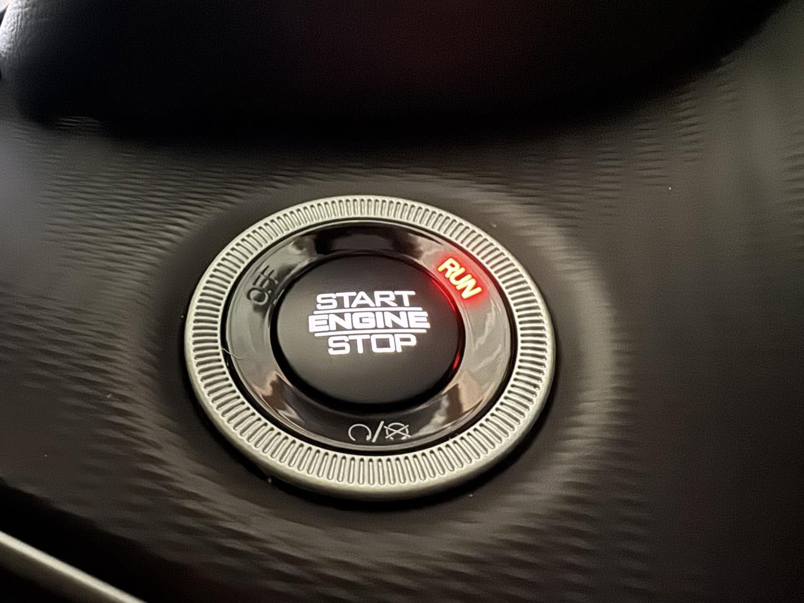 2025 Jeep Grand Cherokee GRAND CHEROKEE LAREDO 4X2