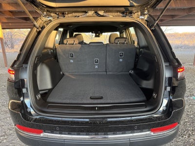 2025 Jeep Grand Cherokee GRAND CHEROKEE LAREDO 4X2