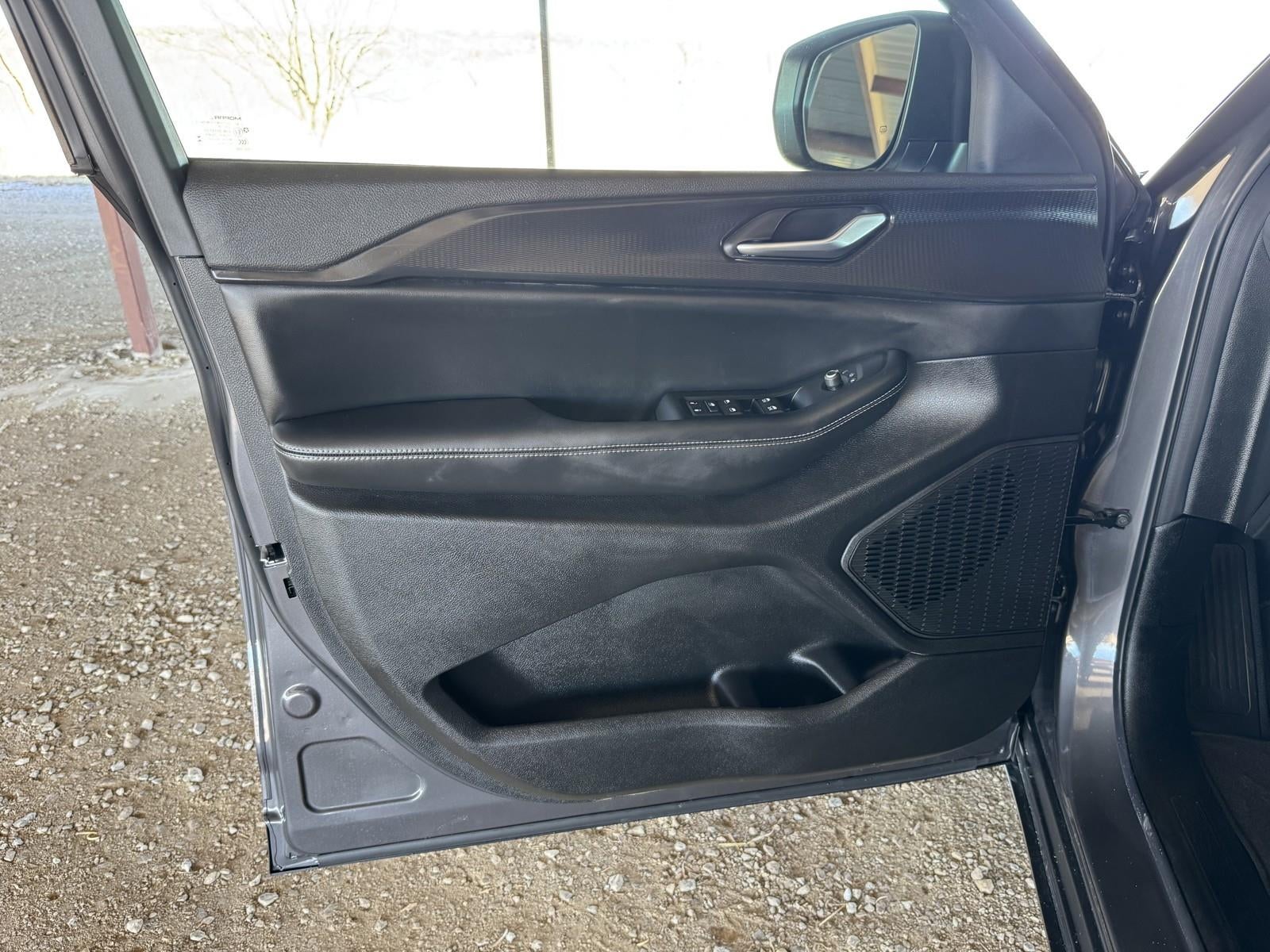 2026 Jeep Grand Cherokee GRAND CHEROKEE LAREDO X 4X2