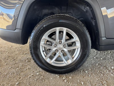 2026 Jeep Grand Cherokee GRAND CHEROKEE LAREDO X 4X2