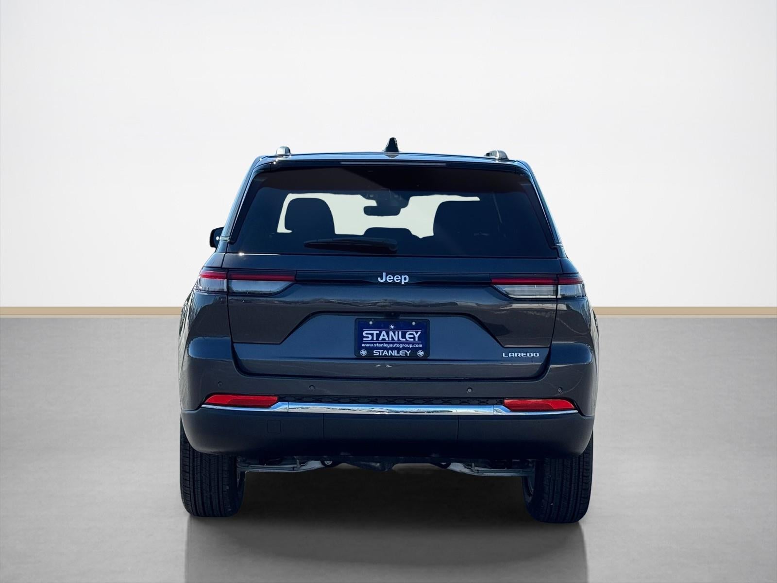 2026 Jeep Grand Cherokee GRAND CHEROKEE LAREDO X 4X2