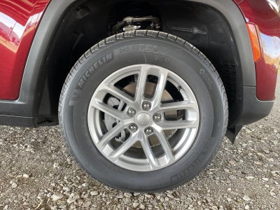 2025 Jeep Grand Cherokee GRAND CHEROKEE LAREDO X 4X2