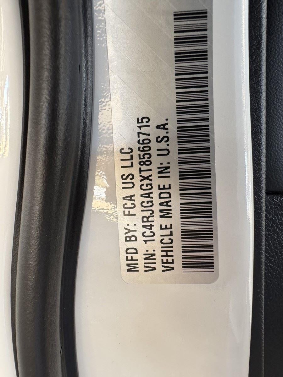 2026 Jeep Grand Cherokee GRAND CHEROKEE LAREDO X 4X2