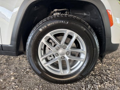 2026 Jeep Grand Cherokee GRAND CHEROKEE LAREDO 4X4