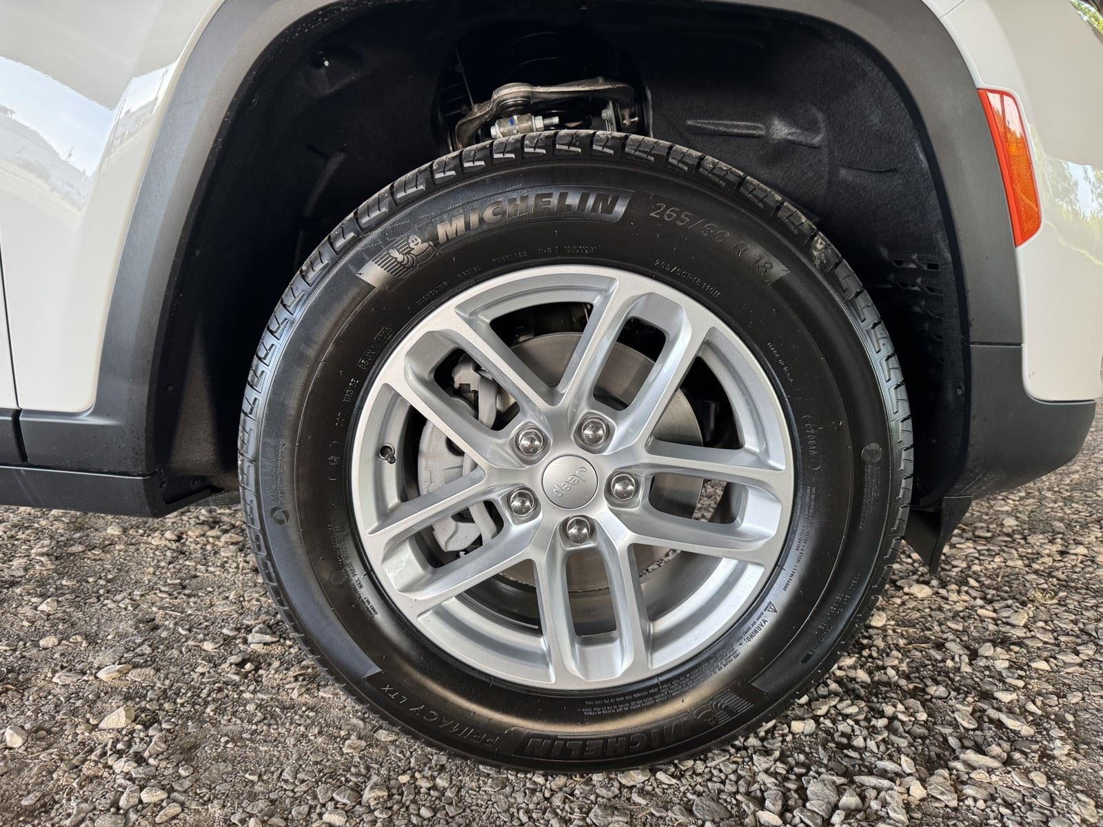 2026 Jeep Grand Cherokee GRAND CHEROKEE LAREDO 4X4