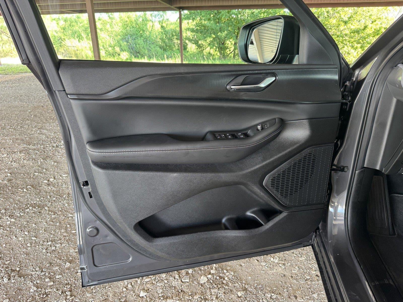 2026 Jeep Grand Cherokee GRAND CHEROKEE L LAREDO X 4X2
