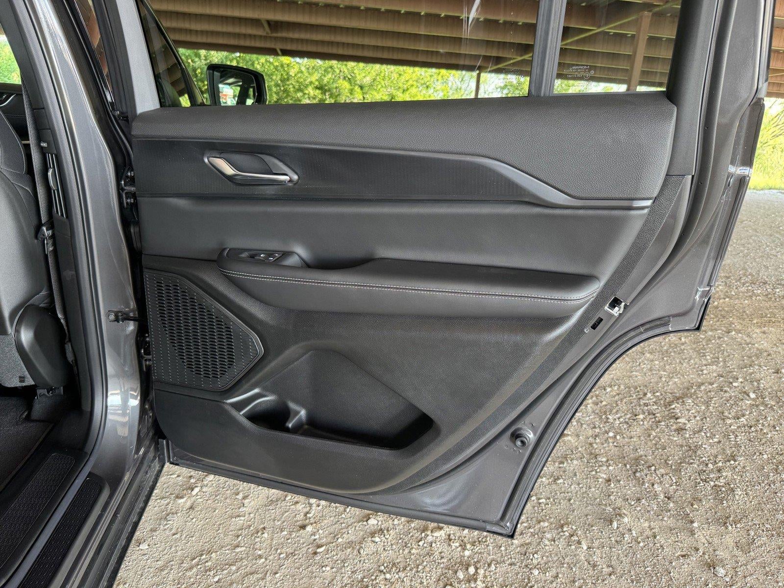 2026 Jeep Grand Cherokee GRAND CHEROKEE L LAREDO X 4X2