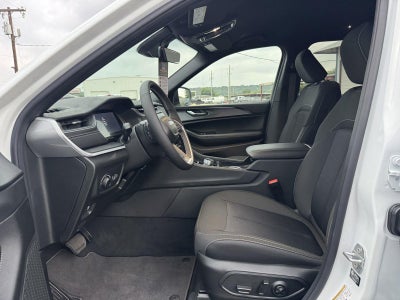 2026 Jeep Grand Cherokee GRAND CHEROKEE L LAREDO 4X2