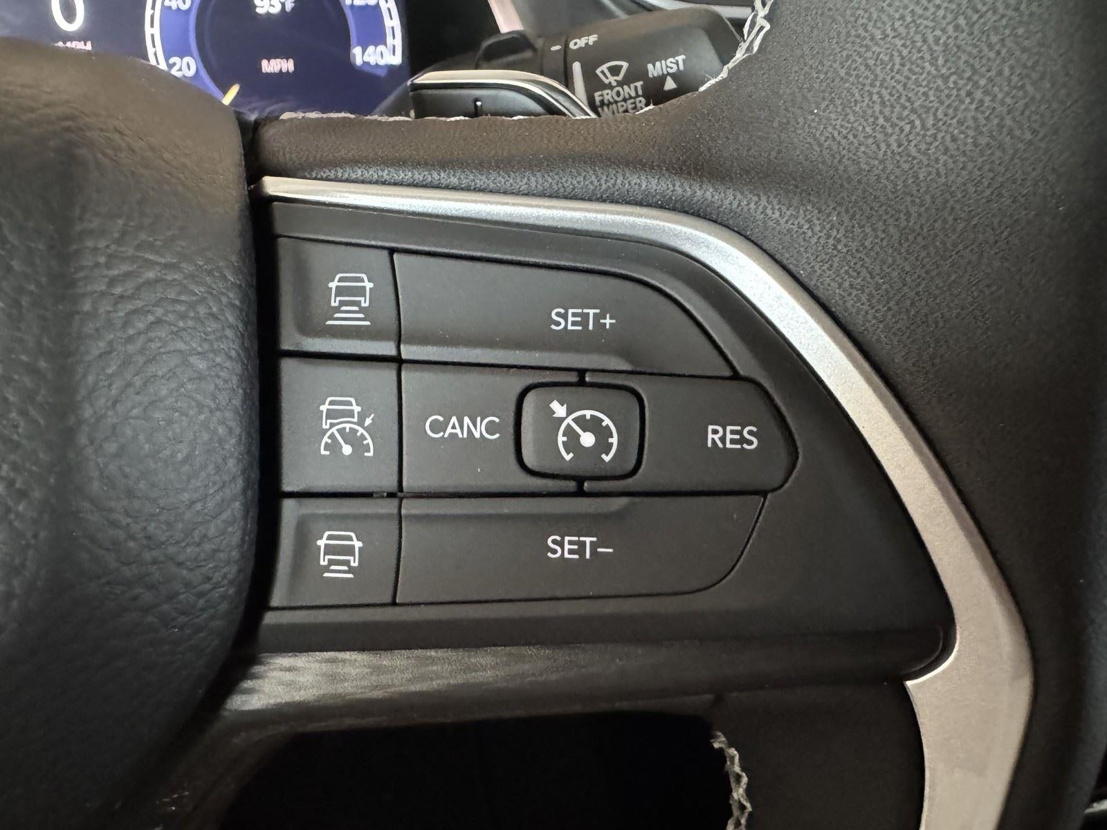 2026 Jeep Grand Cherokee GRAND CHEROKEE L LAREDO X 4X2