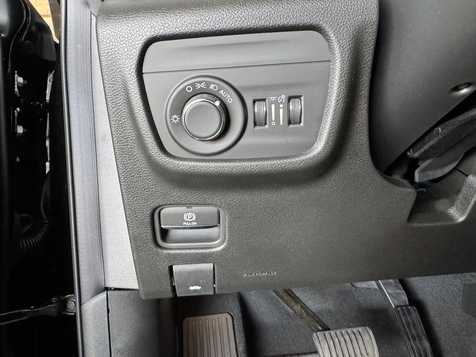 2026 Jeep Grand Cherokee GRAND CHEROKEE L LAREDO X 4X2