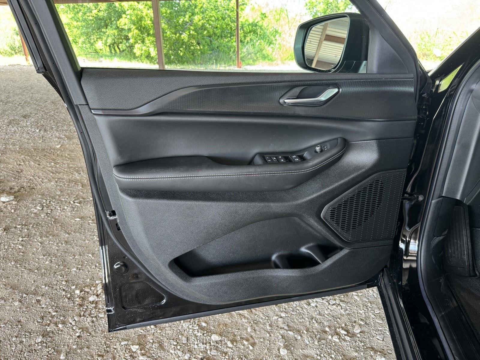 2026 Jeep Grand Cherokee GRAND CHEROKEE L LAREDO X 4X2