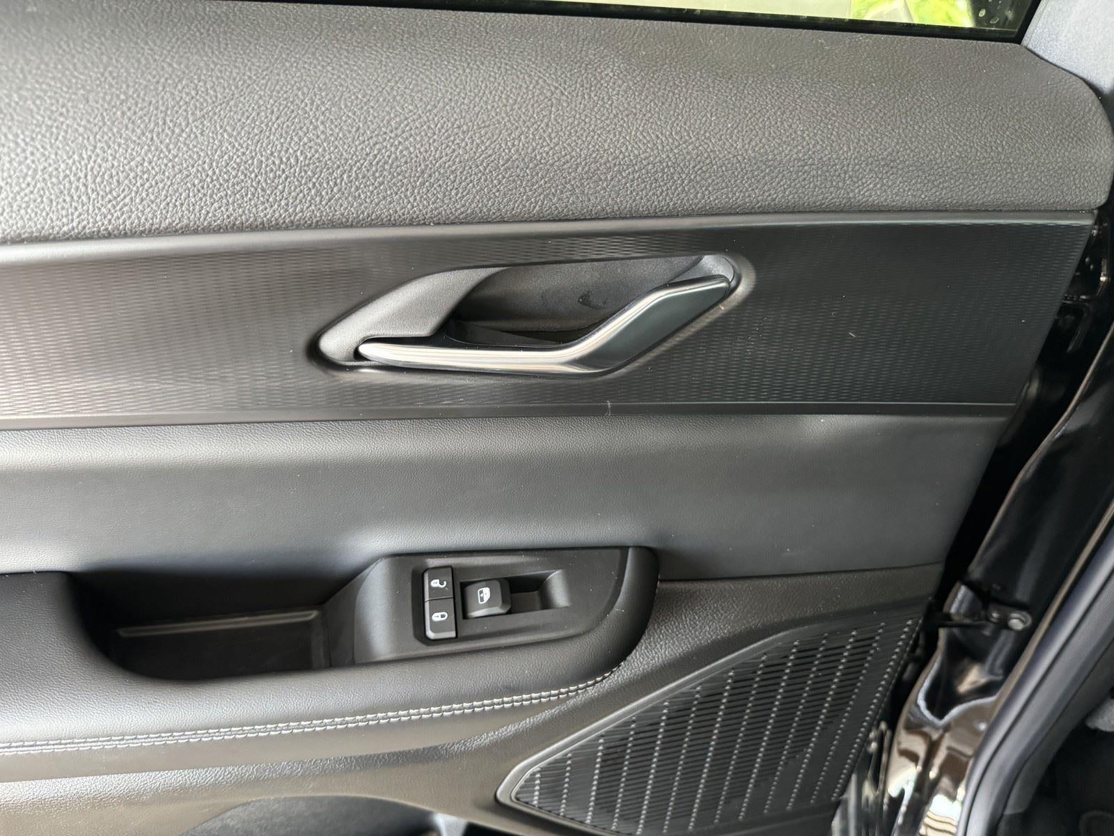 2026 Jeep Grand Cherokee GRAND CHEROKEE L LAREDO X 4X2