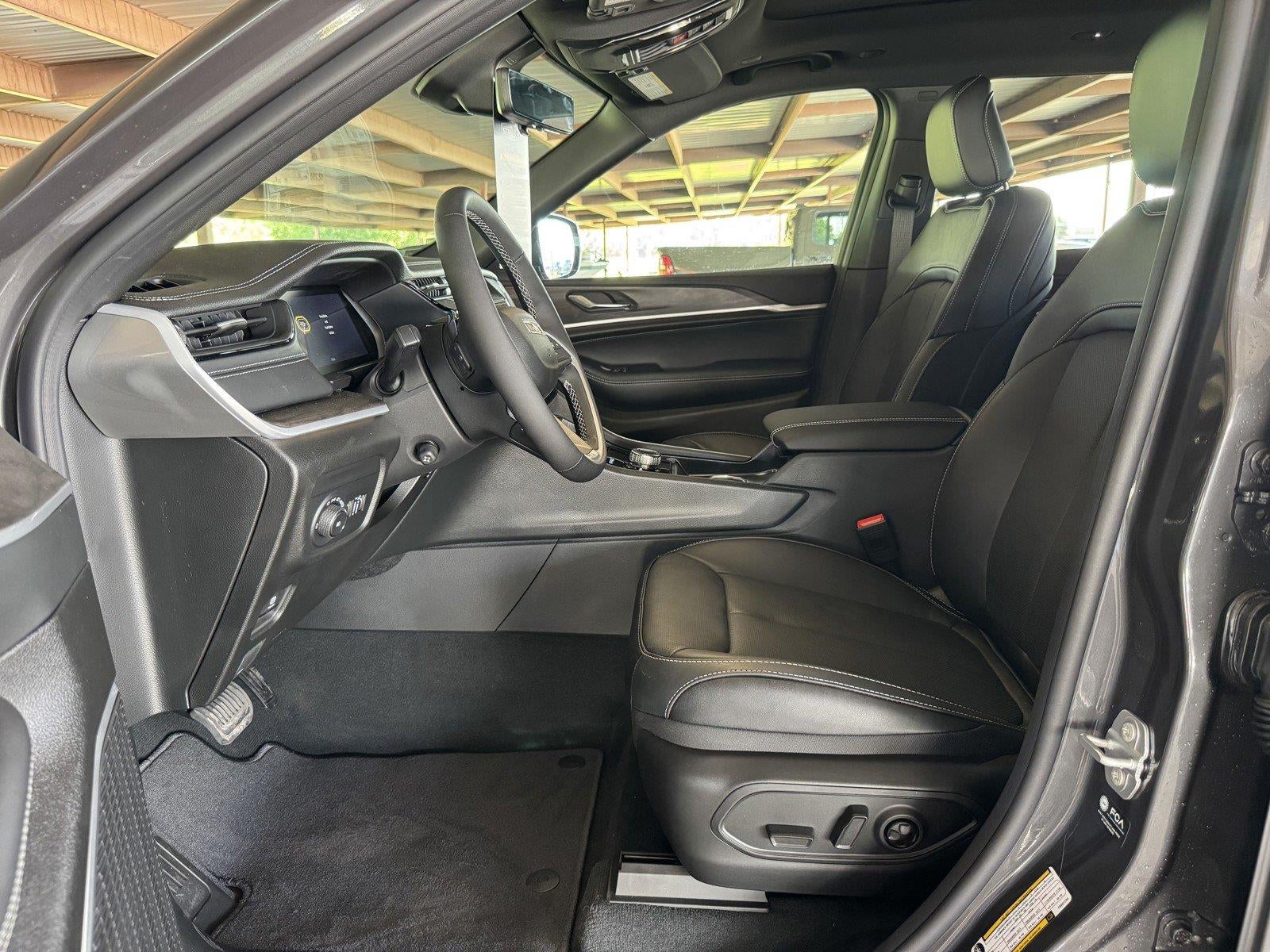 2026 Jeep Grand Cherokee GRAND CHEROKEE L LIMITED RESERVE 4X4