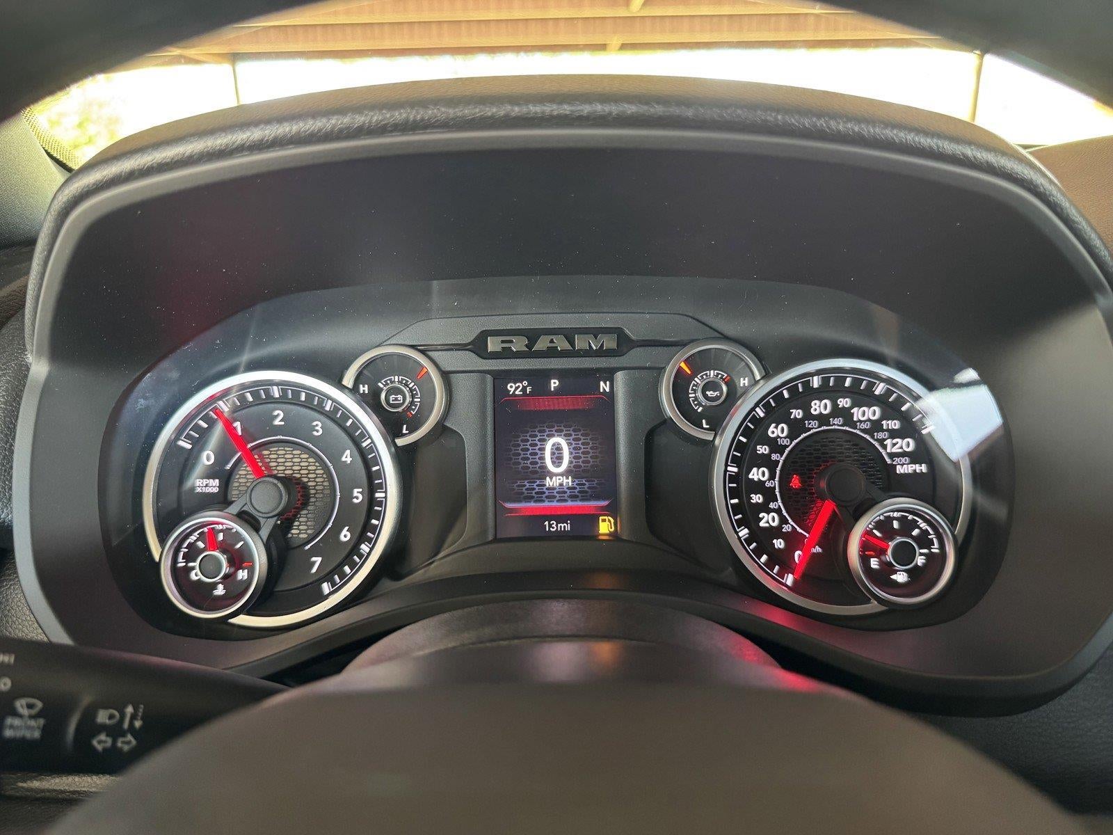 2026 RAM 1500 RAM 1500 TRADESMAN CREW CAB 4X4 5'7' BOX
