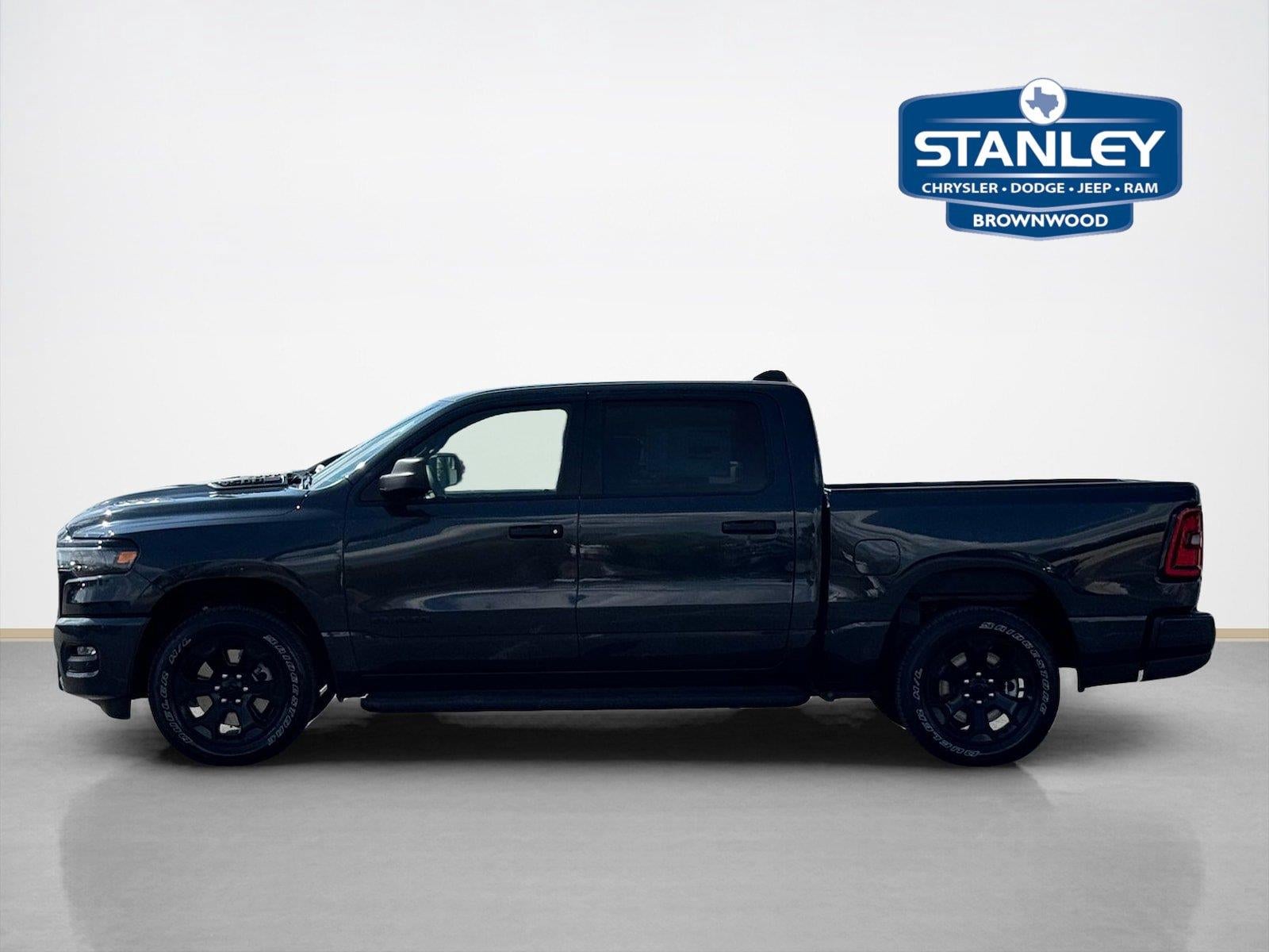 2027 RAM Ram 1500 RAM 1500 EXPRESS CREW CAB 4X4 5'7' BOX