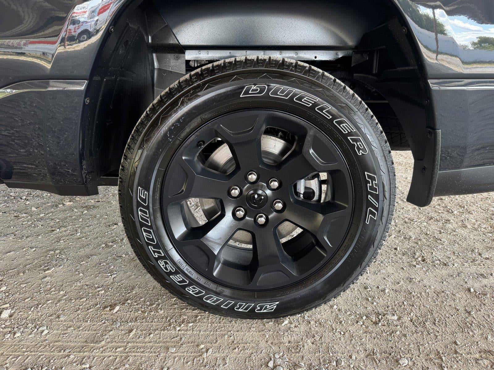 2027 RAM Ram 1500 RAM 1500 EXPRESS CREW CAB 4X4 5'7' BOX