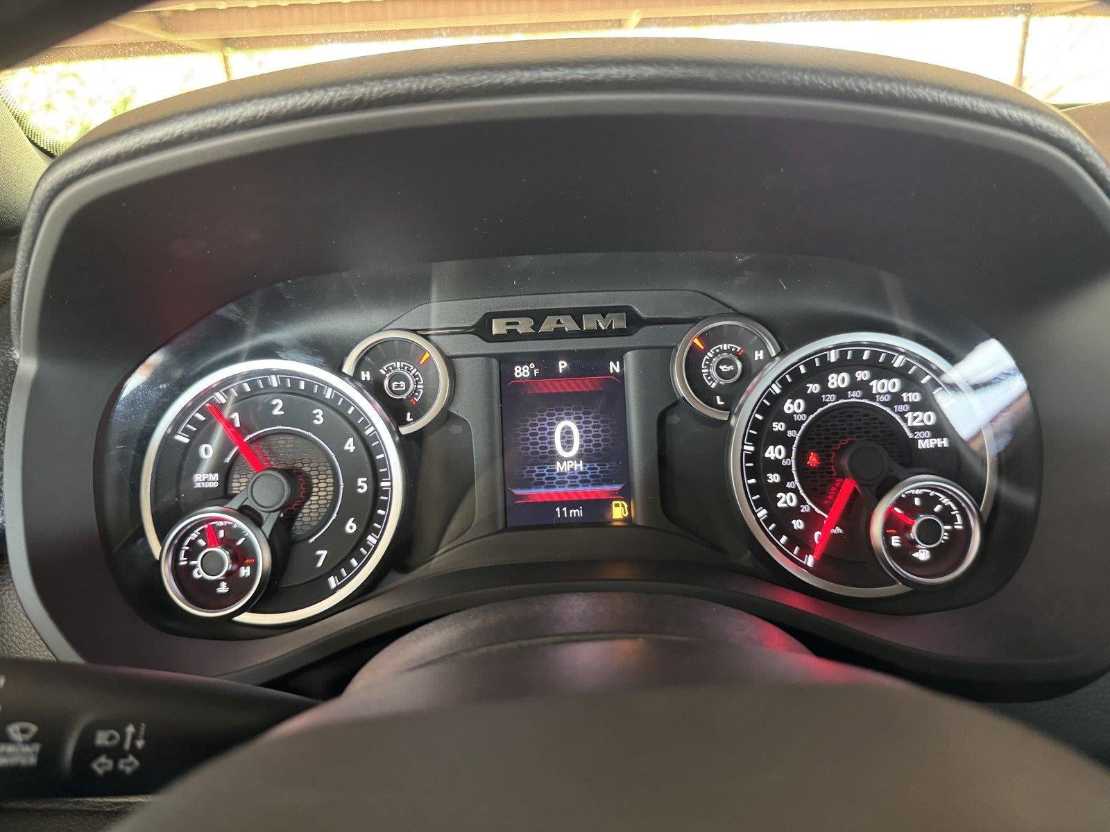 2026 RAM Ram 1500 RAM 1500 TRADESMAN CREW CAB 4X4 5'7' BOX