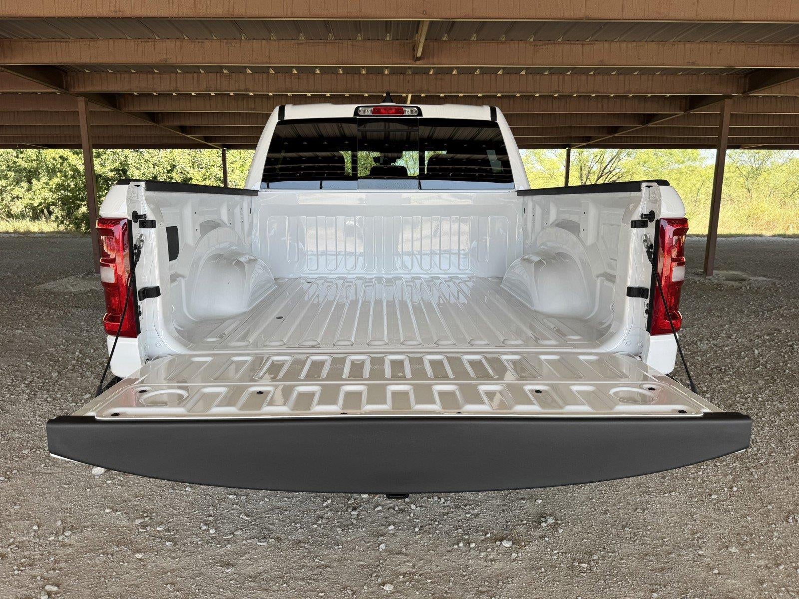 2026 RAM Ram 1500 RAM 1500 TRADESMAN CREW CAB 4X4 5'7' BOX