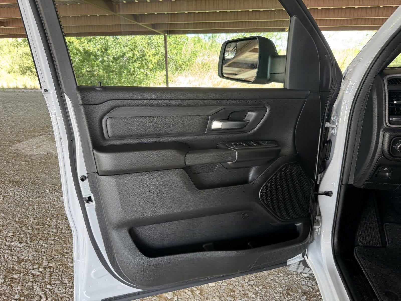 2026 RAM 1500 RAM 1500 TRADESMAN CREW CAB 4X4 5'7' BOX