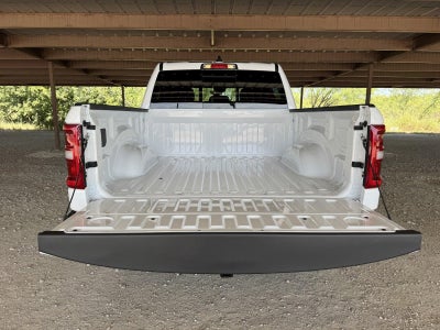 2026 RAM 1500 RAM 1500 TRADESMAN CREW CAB 4X4 5'7' BOX