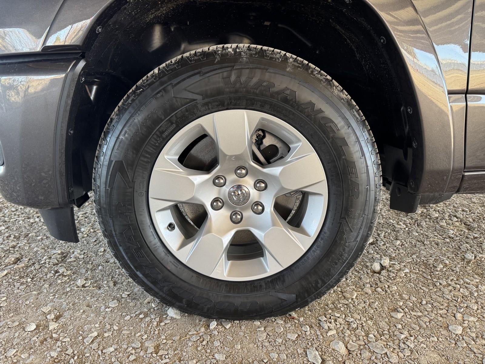 2026 RAM Ram 1500 RAM 1500 LONE STAR CREW CAB 4X4 5'7' BOX