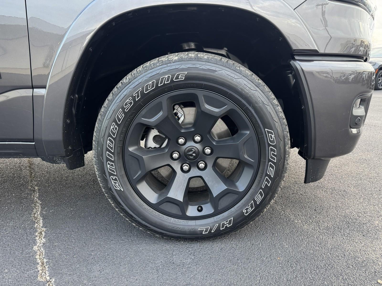 2026 RAM Ram 1500 RAM 1500 LONE STAR CREW CAB 4X4 5'7' BOX