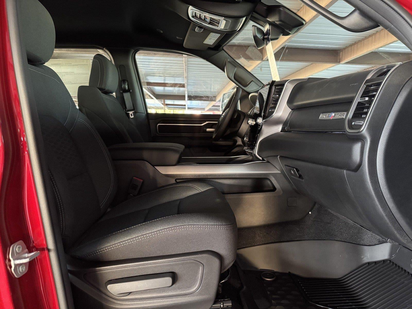 2026 RAM 1500 RAM 1500 LONE STAR CREW CAB 4X4 5'7' BOX
