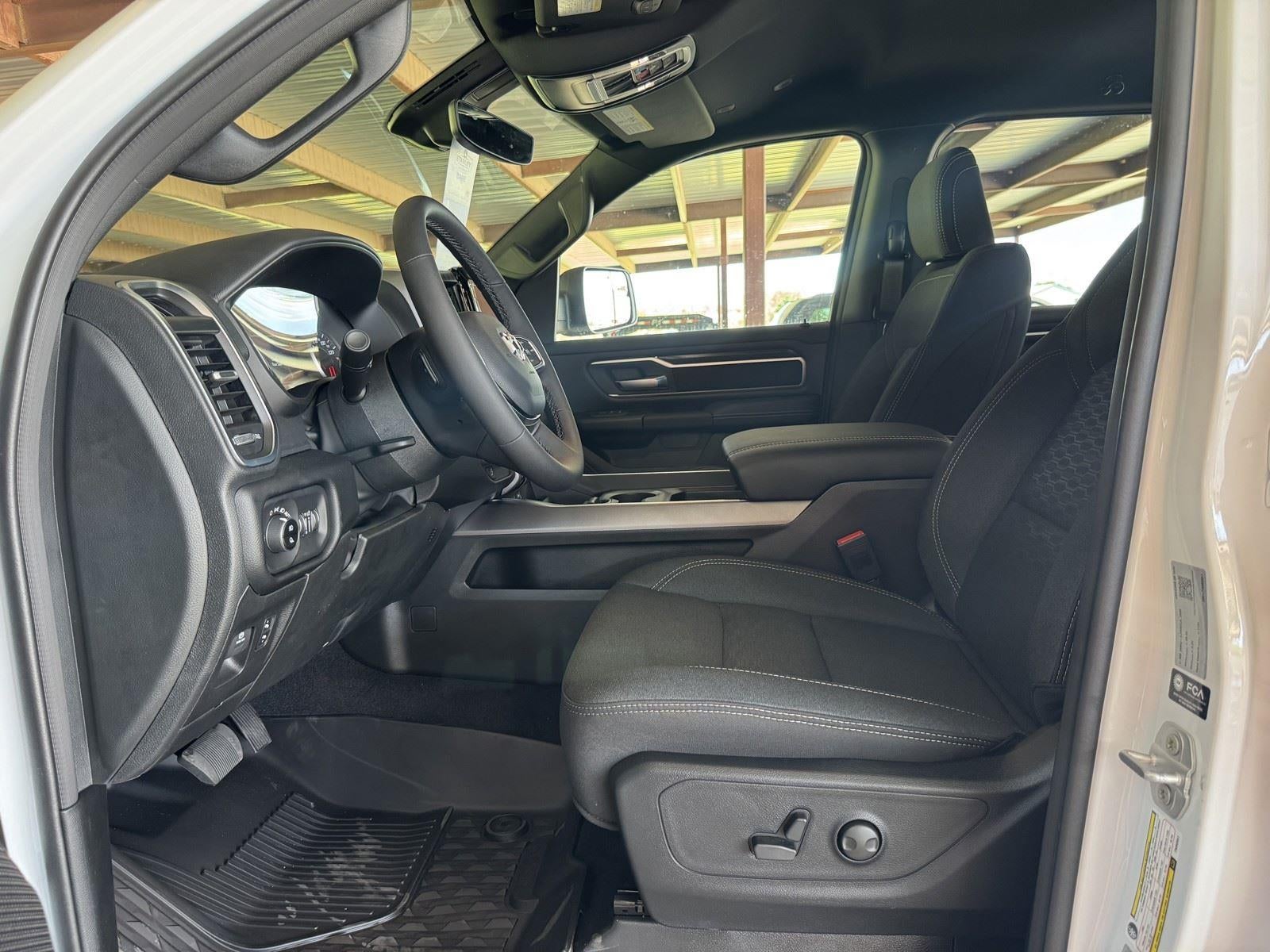 2026 RAM Ram 1500 RAM 1500 LONE STAR CREW CAB 4X4 5'7' BOX