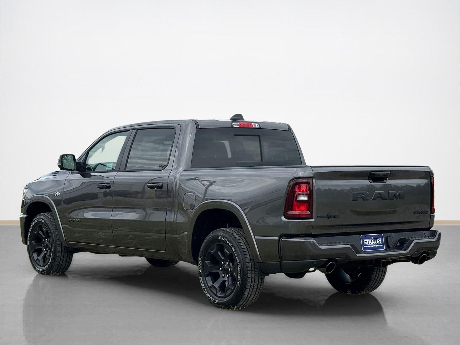 2026 RAM Ram 1500 RAM 1500 LONE STAR CREW CAB 4X4 5'7' BOX