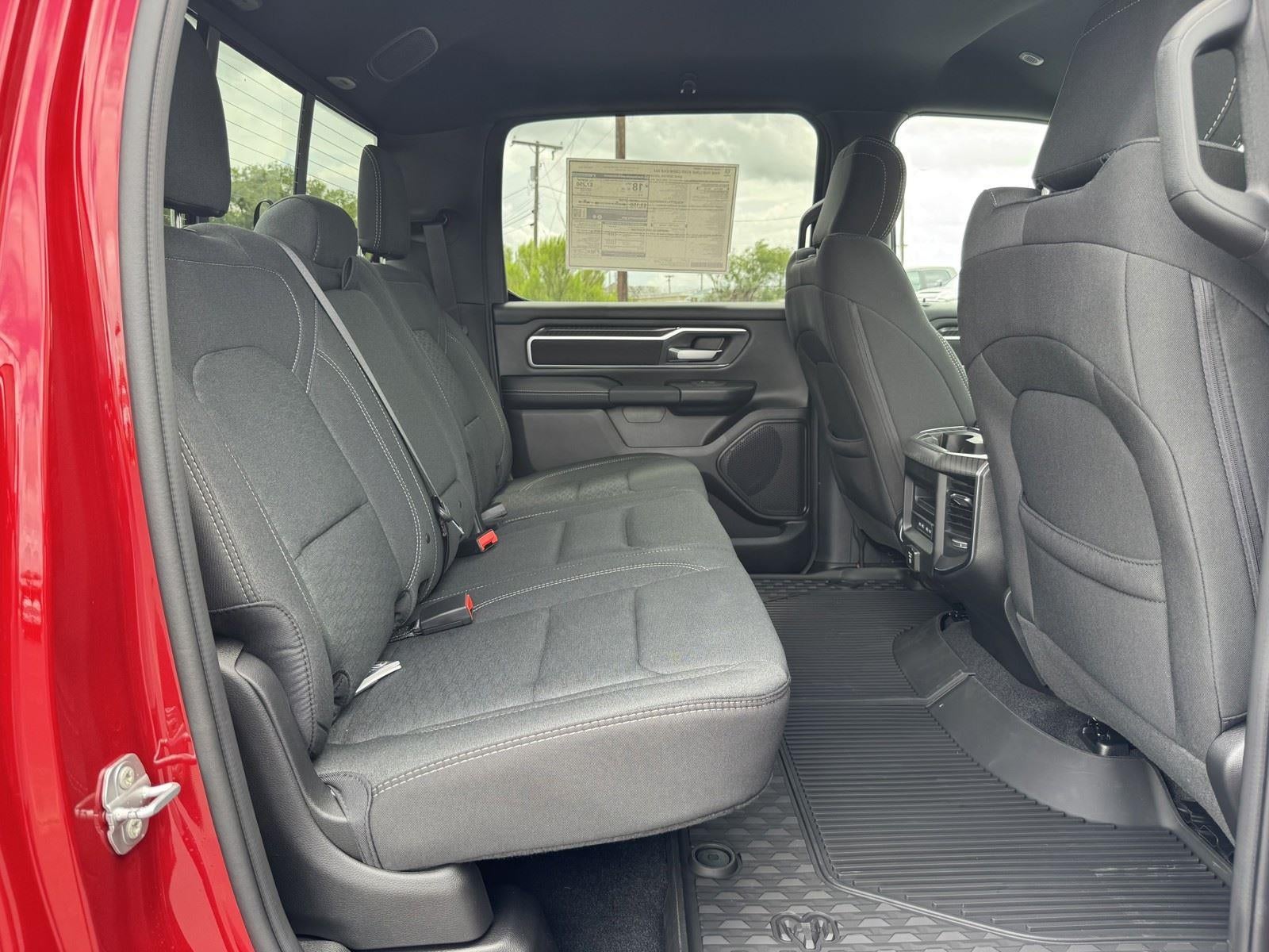 2026 RAM Ram 1500 RAM 1500 LONE STAR CREW CAB 4X4 5'7' BOX