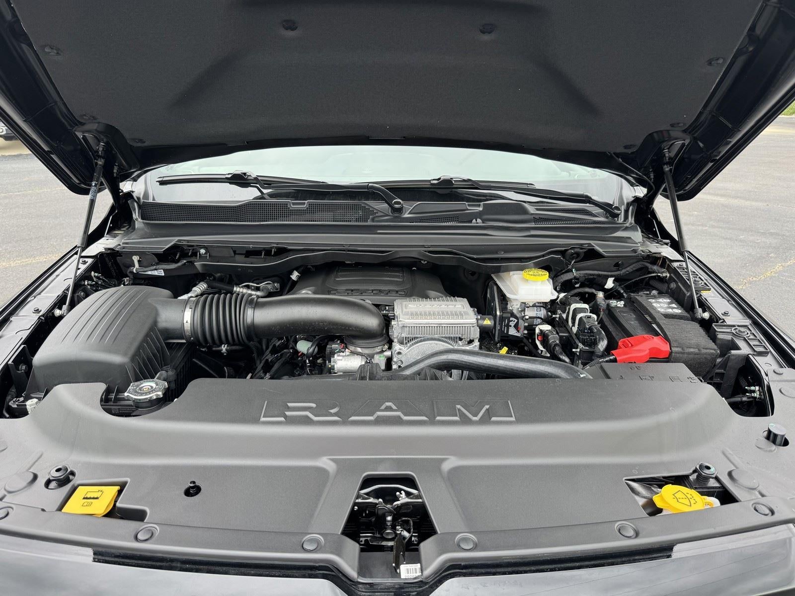 2026 RAM Ram 1500 RAM 1500 EXPRESS CREW CAB 4X4 5'7' BOX