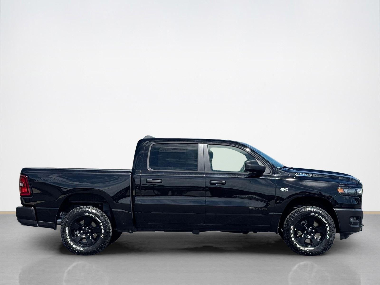 2026 RAM Ram 1500 RAM 1500 WARLOCK CREW CAB 4X4 5'7' BOX