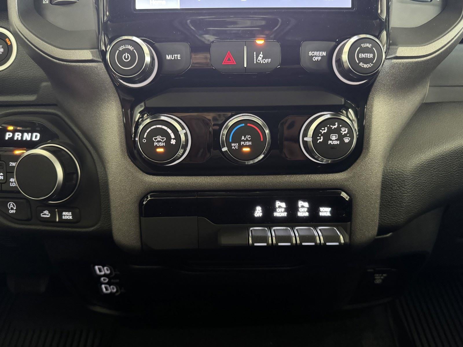 2026 RAM Ram 1500 RAM 1500 WARLOCK CREW CAB 4X4 5'7' BOX