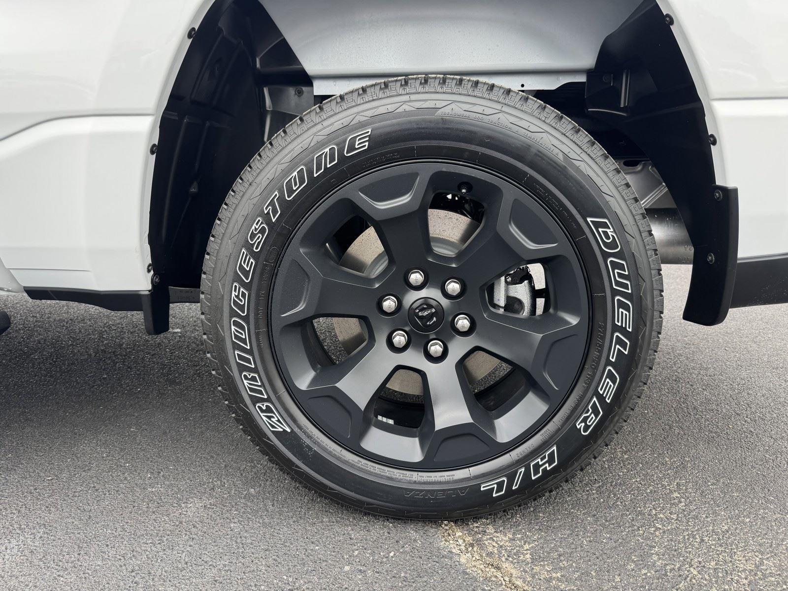 2026 RAM Ram 1500 RAM 1500 EXPRESS CREW CAB 4X4 5'7' BOX