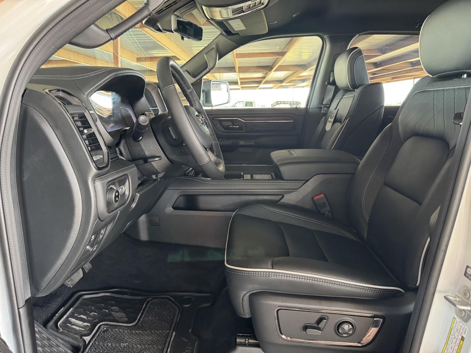 2026 RAM Ram 1500 RAM 1500 LIMITED CREW CAB 4X4 5'7' BOX