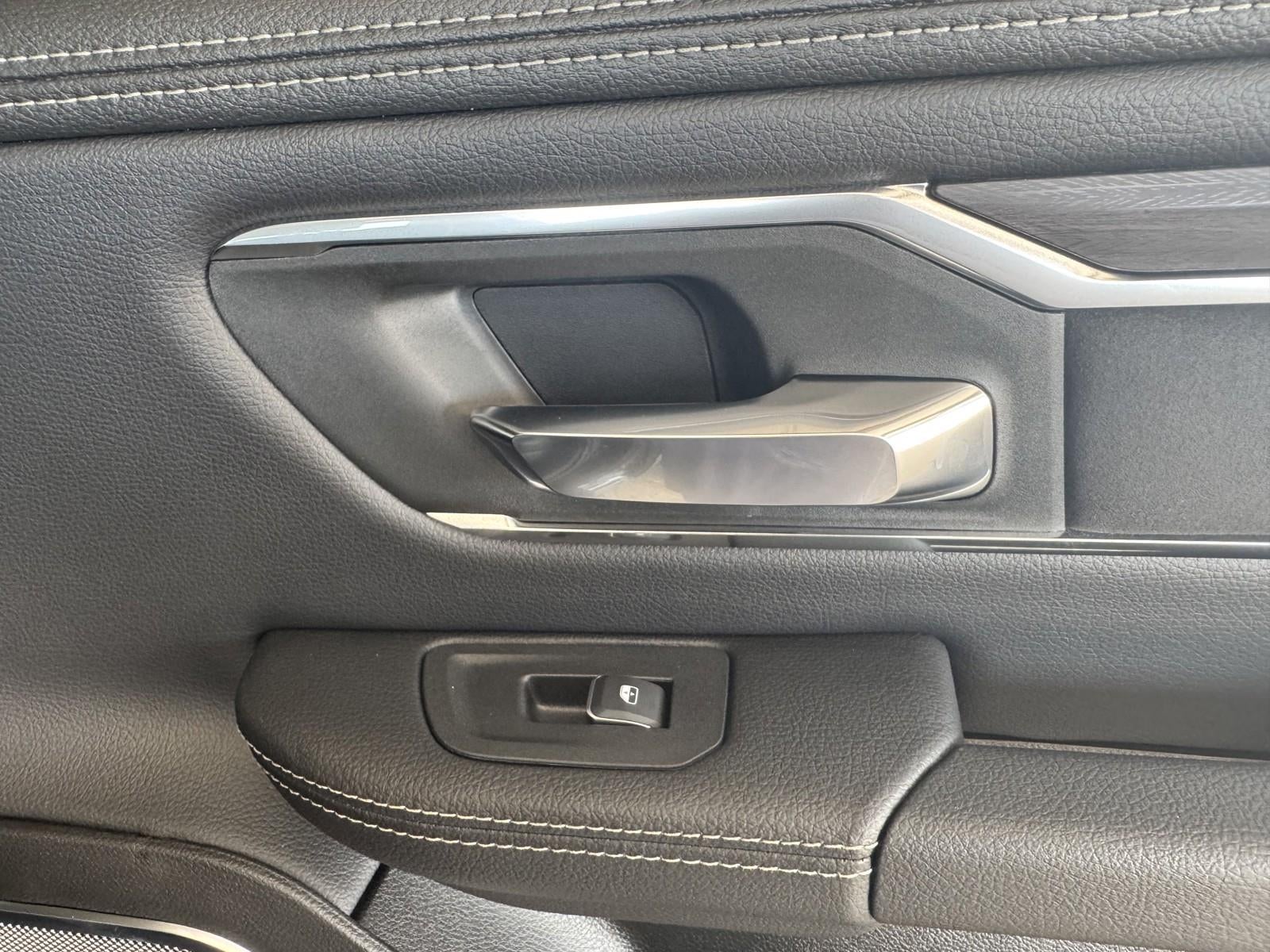 2025 RAM Ram 1500 RAM 1500 LARAMIE CREW CAB 4X4 5'7' BOX