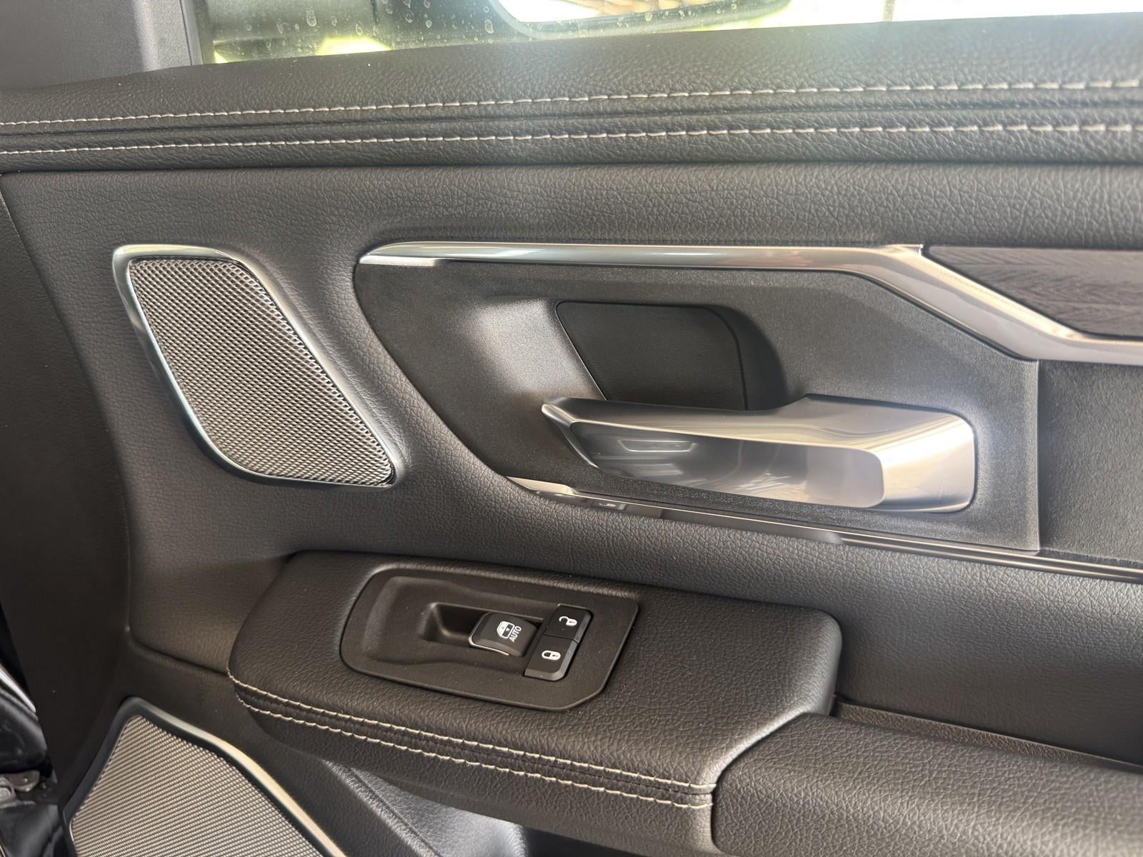 2025 RAM Ram 1500 RAM 1500 LARAMIE CREW CAB 4X4 5'7' BOX