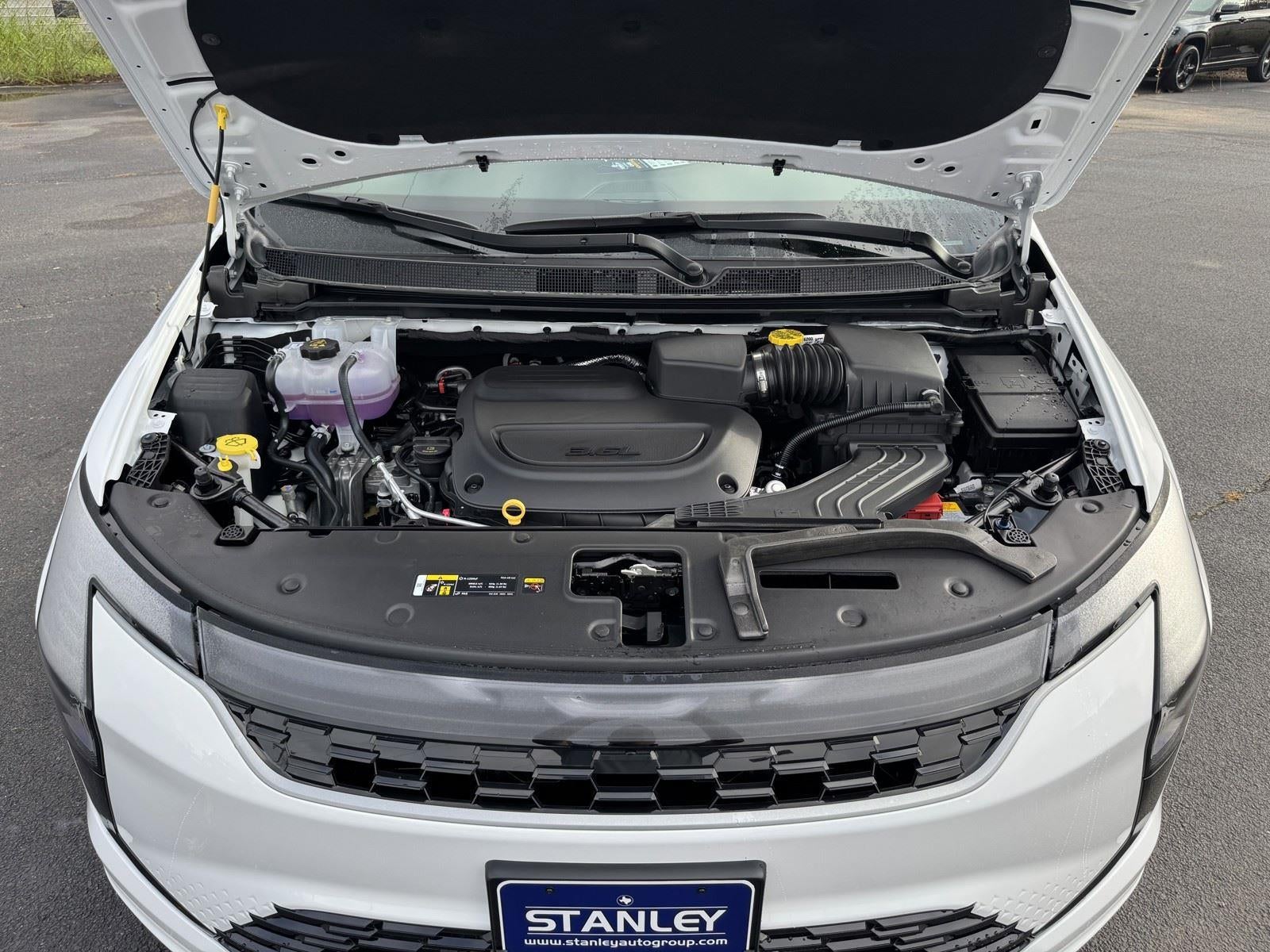 2027 Chrysler Pacifica PACIFICA SELECT