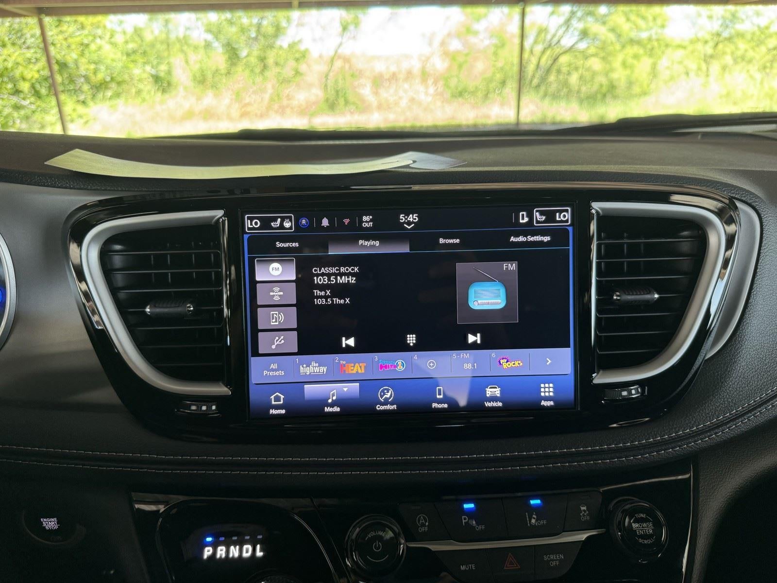 2027 Chrysler Pacifica PACIFICA SELECT