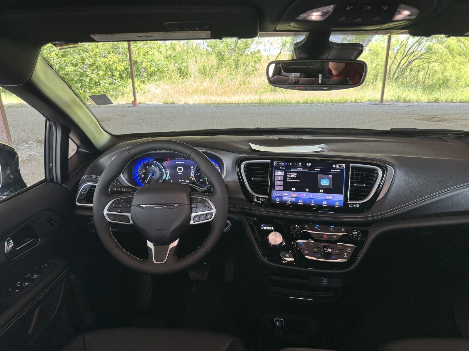 2027 Chrysler Pacifica PACIFICA SELECT