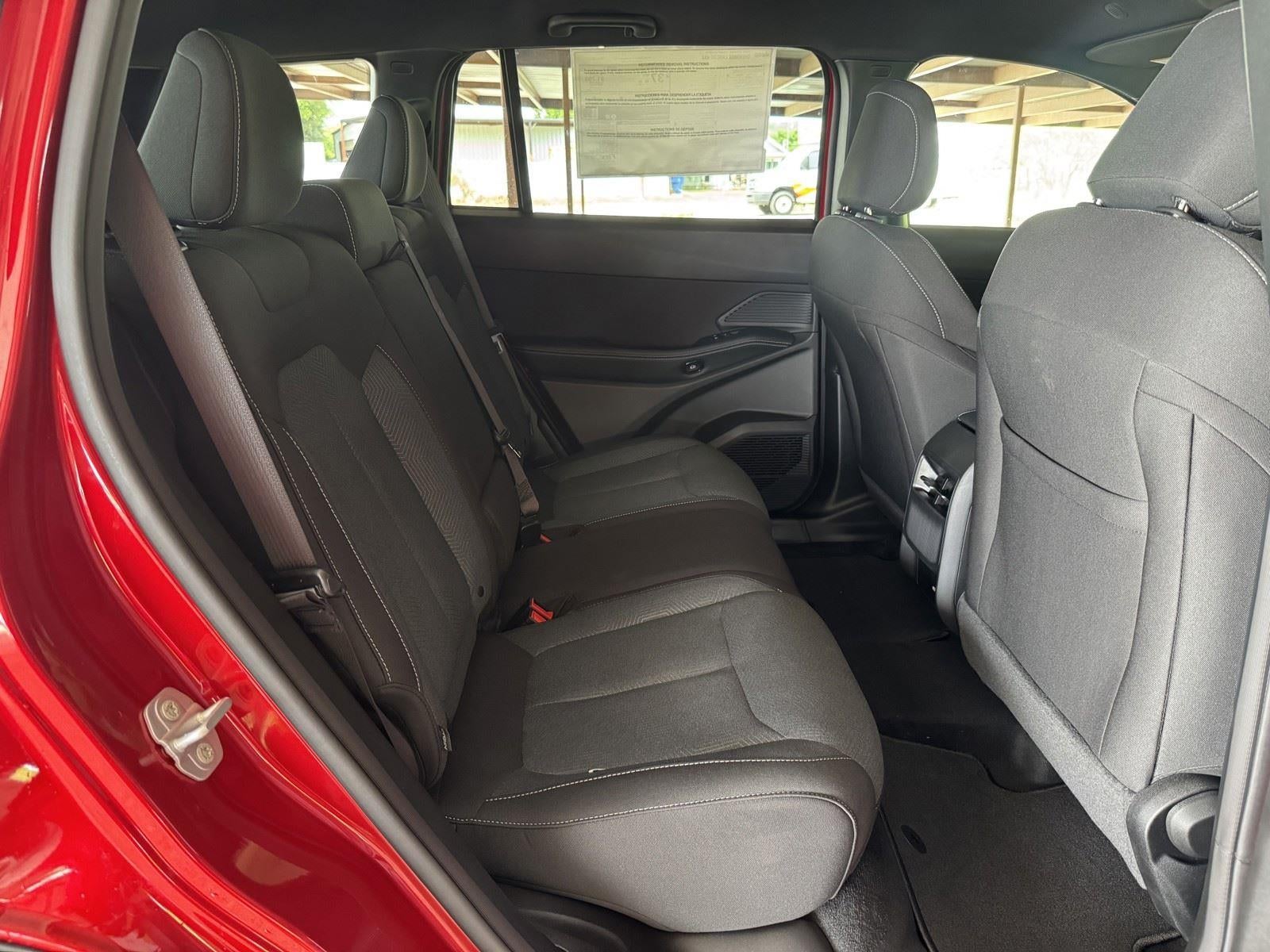 2026 Jeep Cherokee CHEROKEE LAREDO 4X4