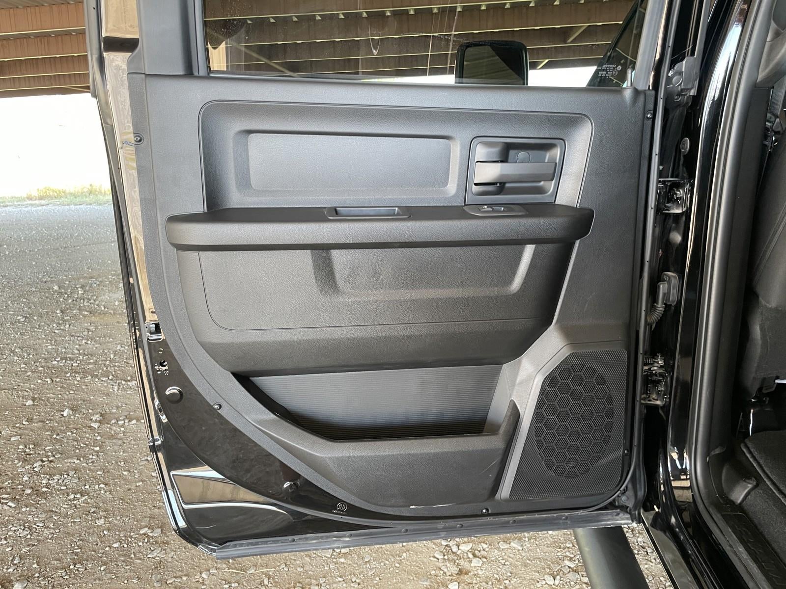 2025 RAM Ram 2500 RAM 2500 TRADESMAN CREW CAB 4X4 6'4' BOX