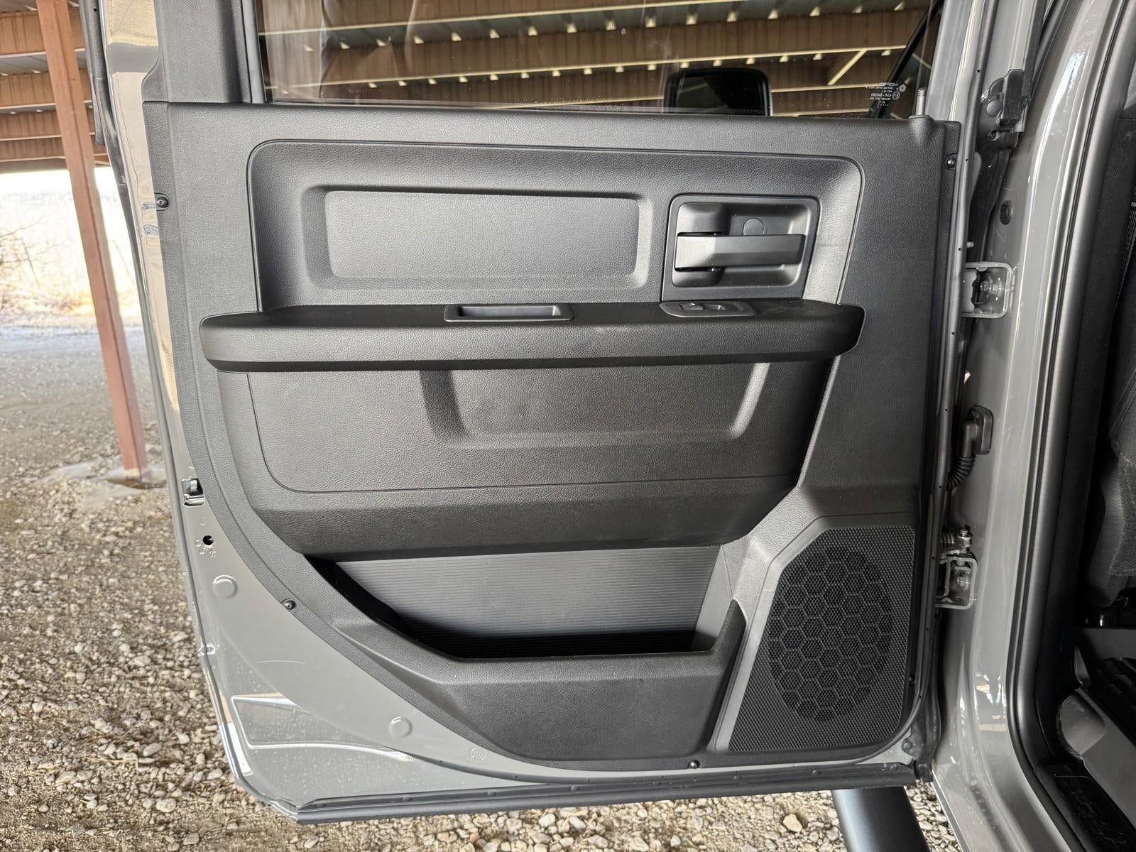 2026 RAM Ram 2500 RAM 2500 WARLOCK CREW CAB 4X4 6'4' BOX