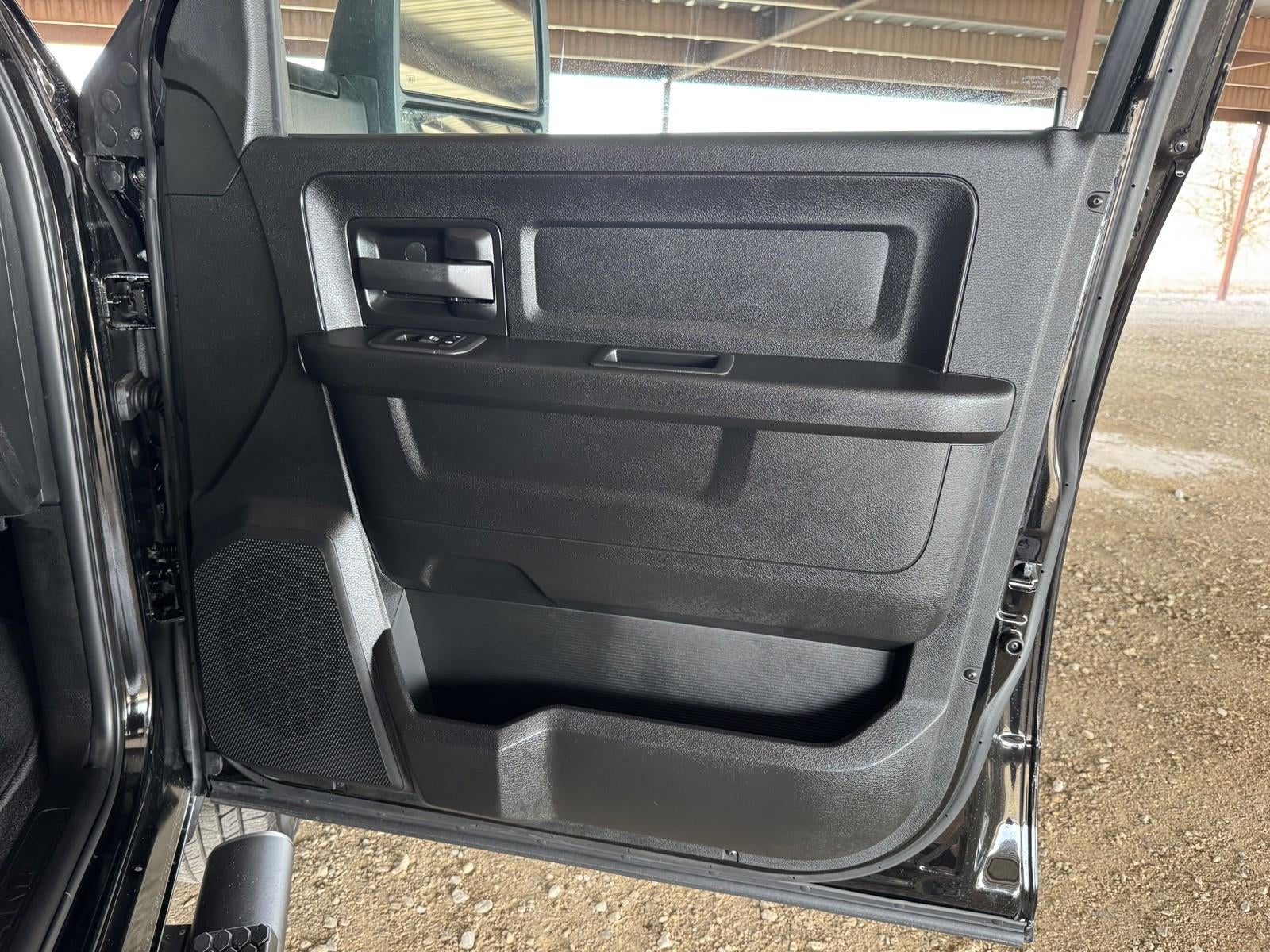 2026 RAM Ram 3500 RAM 3500 TRADESMAN CREW CAB 4X4 8' BOX