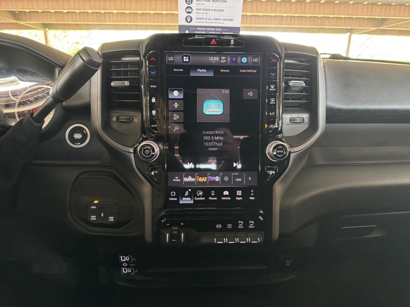 2027 RAM Ram 3500 RAM 3500 TRADESMAN CREW CAB 4X4 8' BOX
